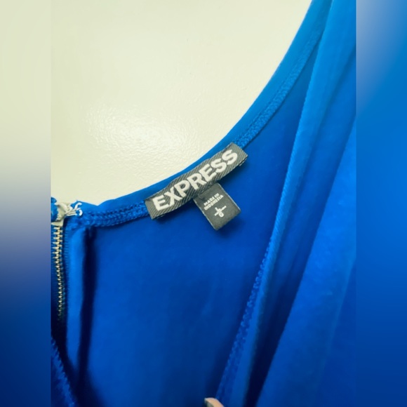 Express dress - Picture 5 of 5
